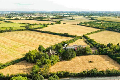 134.8 acres of Farm for sale in Arncott