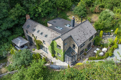 4 acres of Country Home for sale in Glyntraian