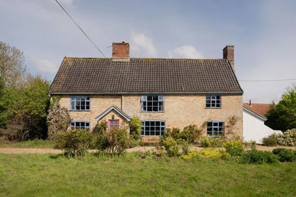 3 acres of Farmhouse for sale in Brampton with Stoven