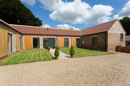 Barn Conversion for sale in Harpham