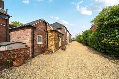 Barn Conversion for sale in Stathern