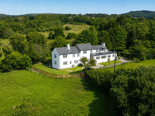 10.2 acres of Smallholding for sale in Llanybydder