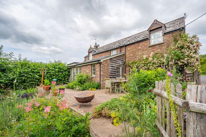 1 acre of Cottage for sale in Crucorney