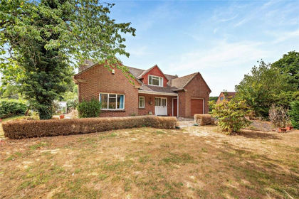 1.4 acres of House with Land for sale in Hampstead Marshall