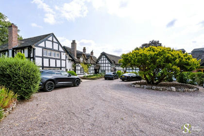 Barn Conversion for sale in Wilmslow
