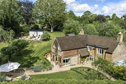 2 acres of House with Land for sale in Enstone