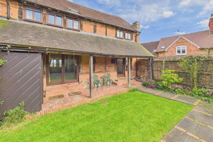 Land for sale in Leigh