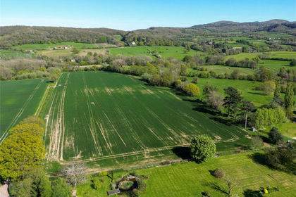 11.8 acres of Arable Land for sale in Cradley and Storridge