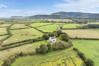1.2 acres of Farmhouse for sale in undefined