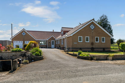 3.4 acres of House with Land for sale in Louth