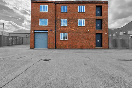 Warehouse for sale in Dagenham and Rainham