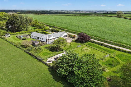 1.1 acres of House with Land for sale in Luffincott