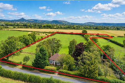 4.9 acres of House with Land for sale in Kirkby
