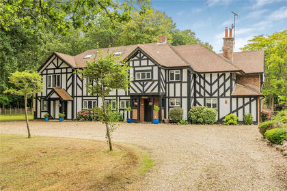 2 acres of House with Land for sale in Farnham