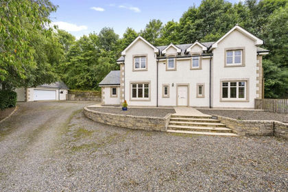 1 acre of House with Land for sale in Berwickshire, Roxburgh and Selkirk