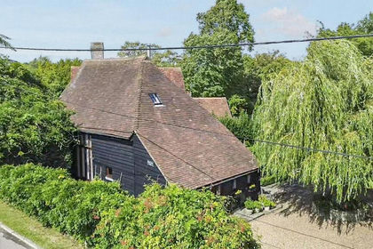 Barn Conversion for sale in Northiam
