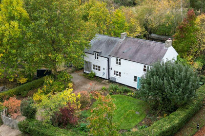 1 acre of Cottage for sale in Longstanton