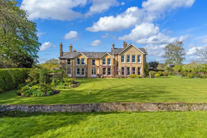 8.4 acres of Country Home for sale in Harting