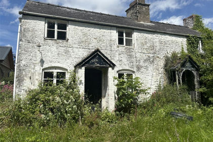 Cottage for sale in Walford
