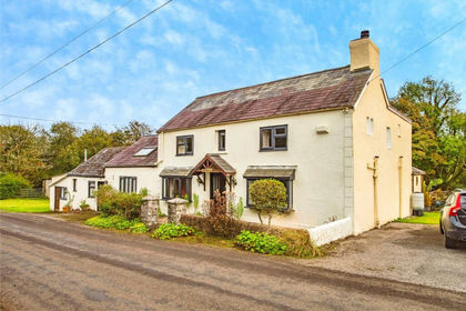 8 acres of Agricultural Land for sale in Llannon