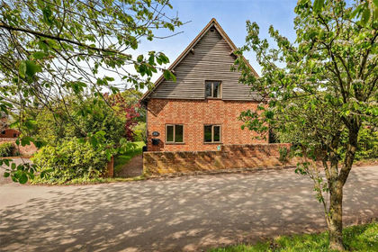 Barn Conversion for sale in Aylton