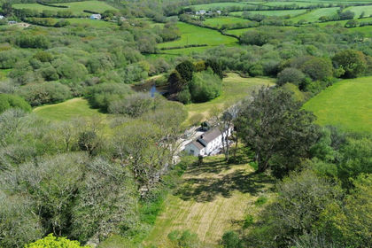 5.5 acres of House with Land for sale in Perranzabuloe