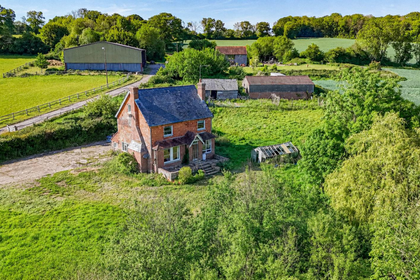 2 acres of Farmhouse for sale in Westfield