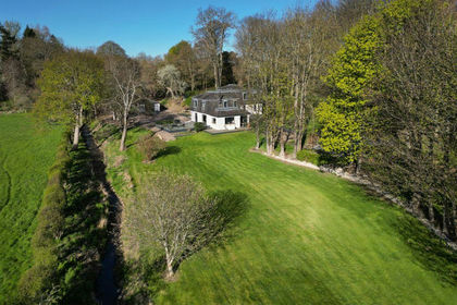 1.7 acres of House with Land for sale in Lothian East