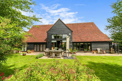 Barn Conversion for sale in Chartridge