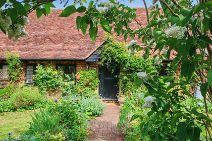 Barn Conversion for sale in Aldenham