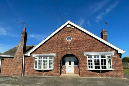 5.1 acres of House with Land for sale in Hatfield