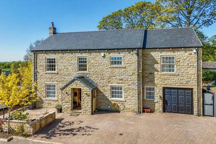 1.3 acres of House with Land for sale in Ackworth