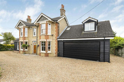 1 acre of House with Land for sale in Haddenham