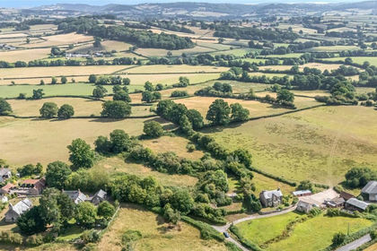 Agricultural Land for sale in Llantrisant Fawr