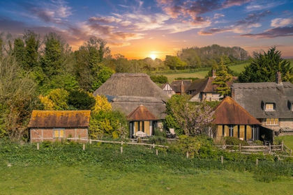Barn Conversion for sale in Burpham