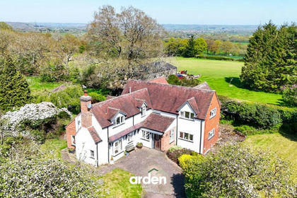 2.3 acres of House with Land for sale in Cookhill