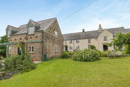 4.2 acres of House with Land for sale in Llanvaches