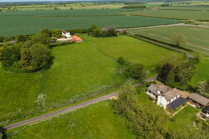 2.6 acres of Grazing Land for sale in Wragby