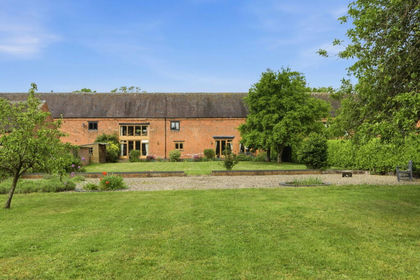 Barn Conversion for sale in Elford