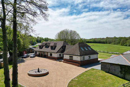1.3 acres of House with Land for sale in West Malling