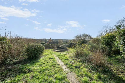 Building Plot for sale in Chilton Foliat