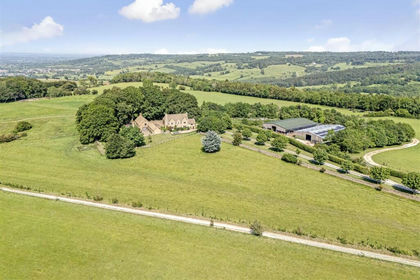 230 acres of Farm for sale in Snowshill