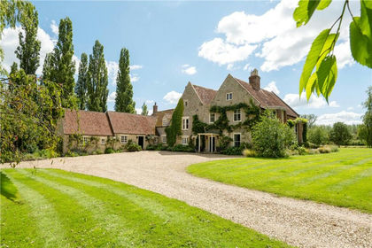 51.2 acres of House with Land for sale in Stadhampton