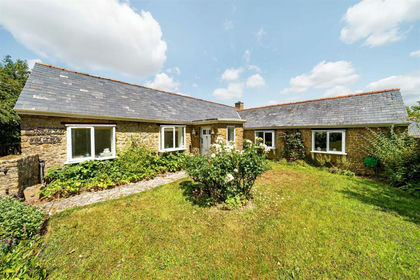 Land for sale in Broadwindsor