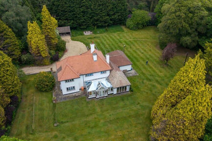 2 acres of House with Land for sale in Minstead