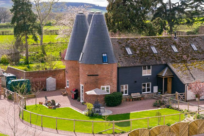 7 acres of House with Land for sale in Yarkhill