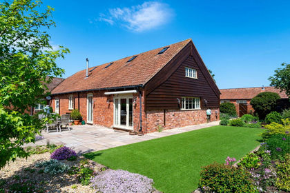 Land for sale in Ocle Pychard