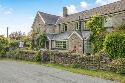 3.2 acres of House with Land for sale in Treborough
