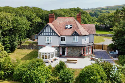 1.7 acres of Land for sale in Dyffryn Ardudwy