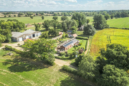 Barn Conversion for sale in Merton